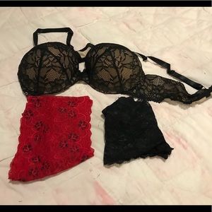Black lace underwire bra with 2 cheeky panties
